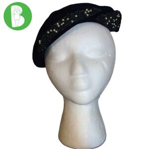 VINTAGE 1960'S BLUE VELOUR BERET STYLE HAT WITH RHINESTONE EMBELLISHMENT